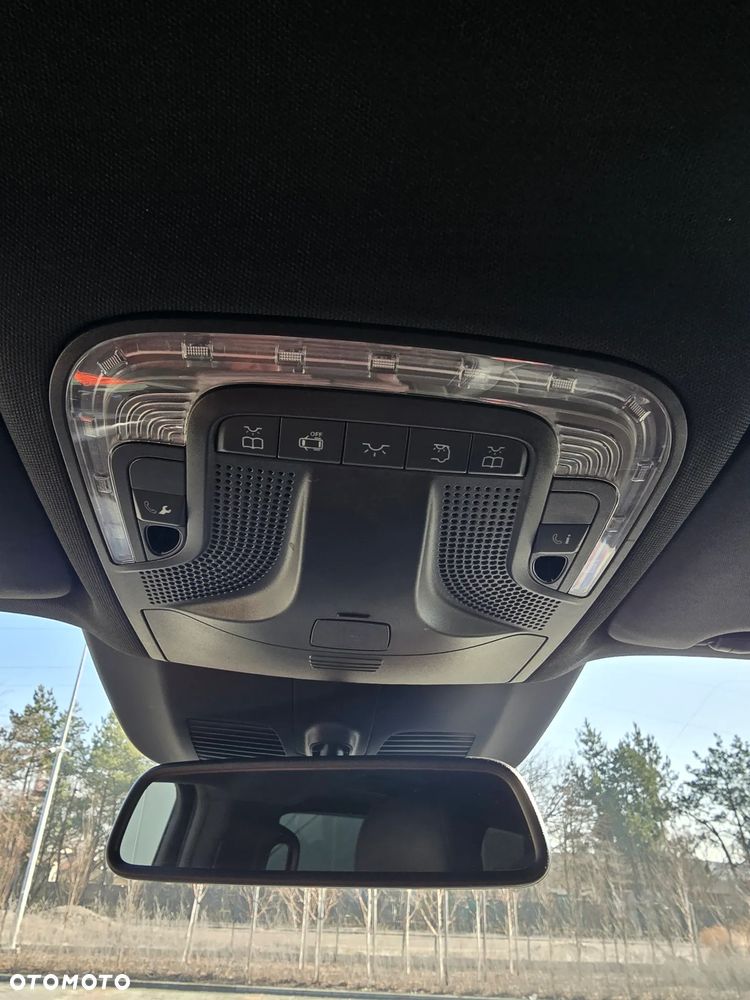 Mercedes-Benz Klasa V 300 d 4-Matic Avantgarde 9G-Tronic (d³ugi) - 40