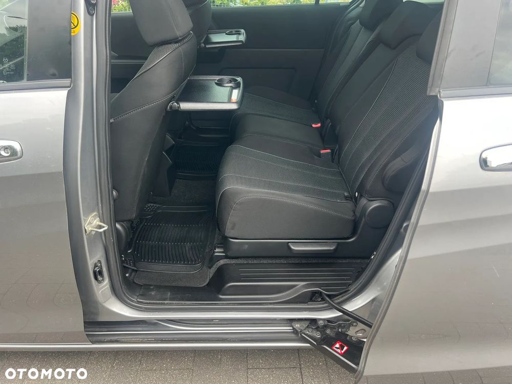 Mazda 5 - 16