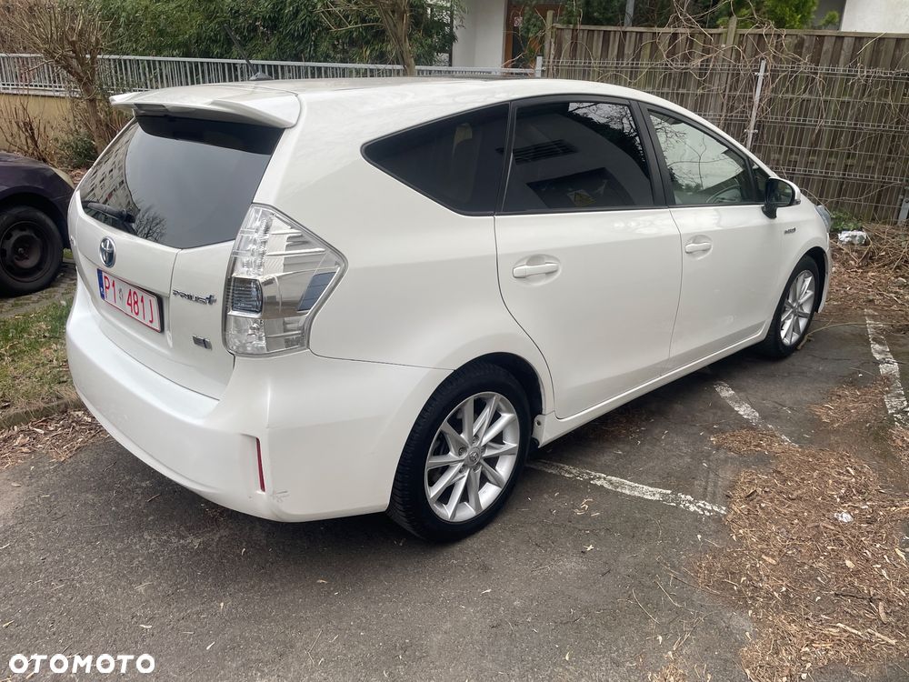 Toyota Prius+ (Hybrid) Executive - 6