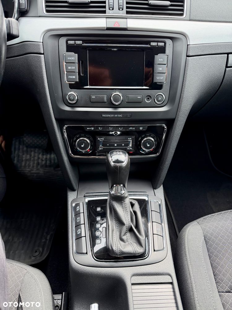 Skoda Superb 2.0 TDI Ambition DSG - 15