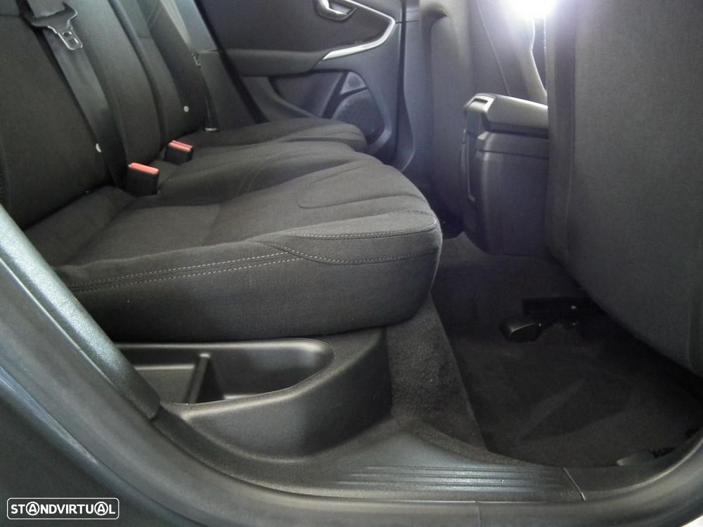 Volvo V40 1.6 D2 Kinetic - 14