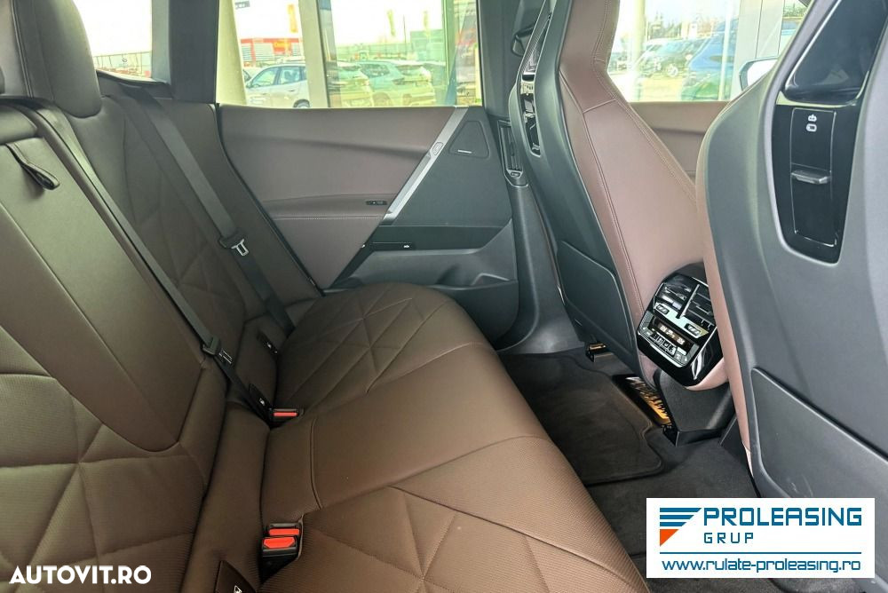 BMW iX xDrive50 - 15