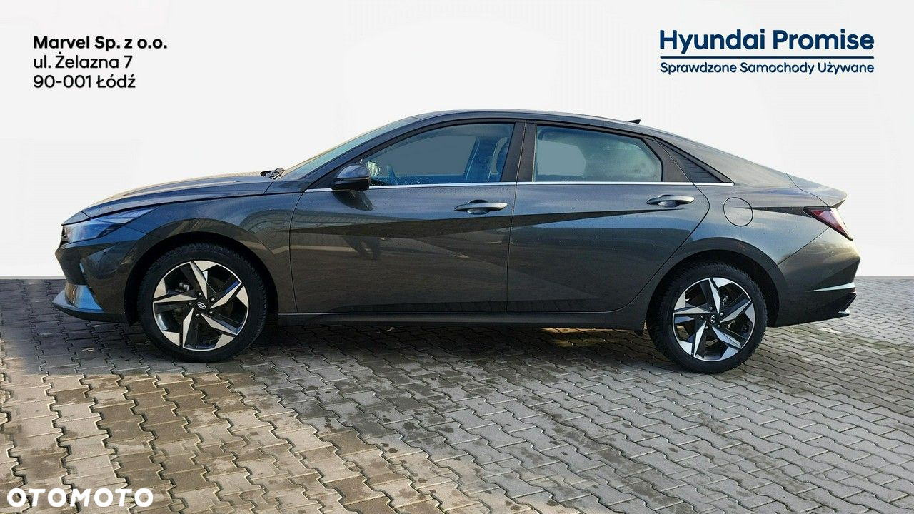 Hyundai Elantra - 8