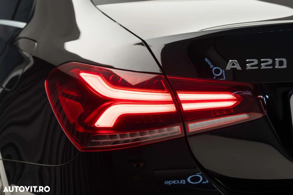 Mercedes-Benz A 220 - 12