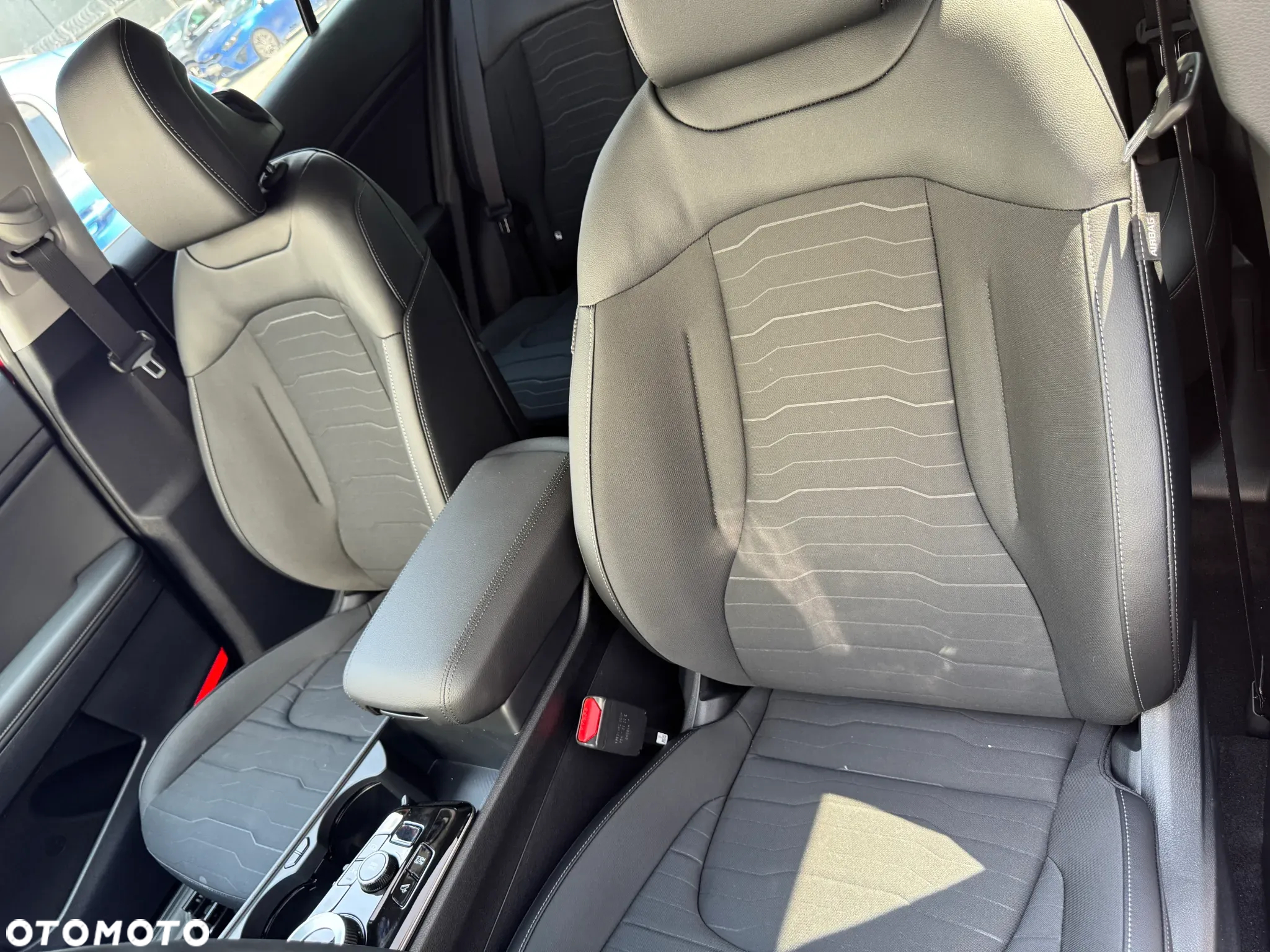 Kia Sportage 1.6 T-GDI HEV Business Line 2WD - 21