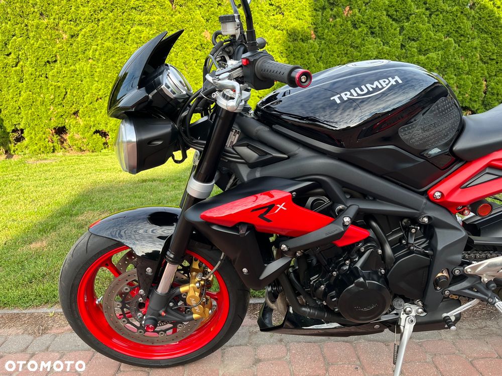 Triumph Street Triple - 26