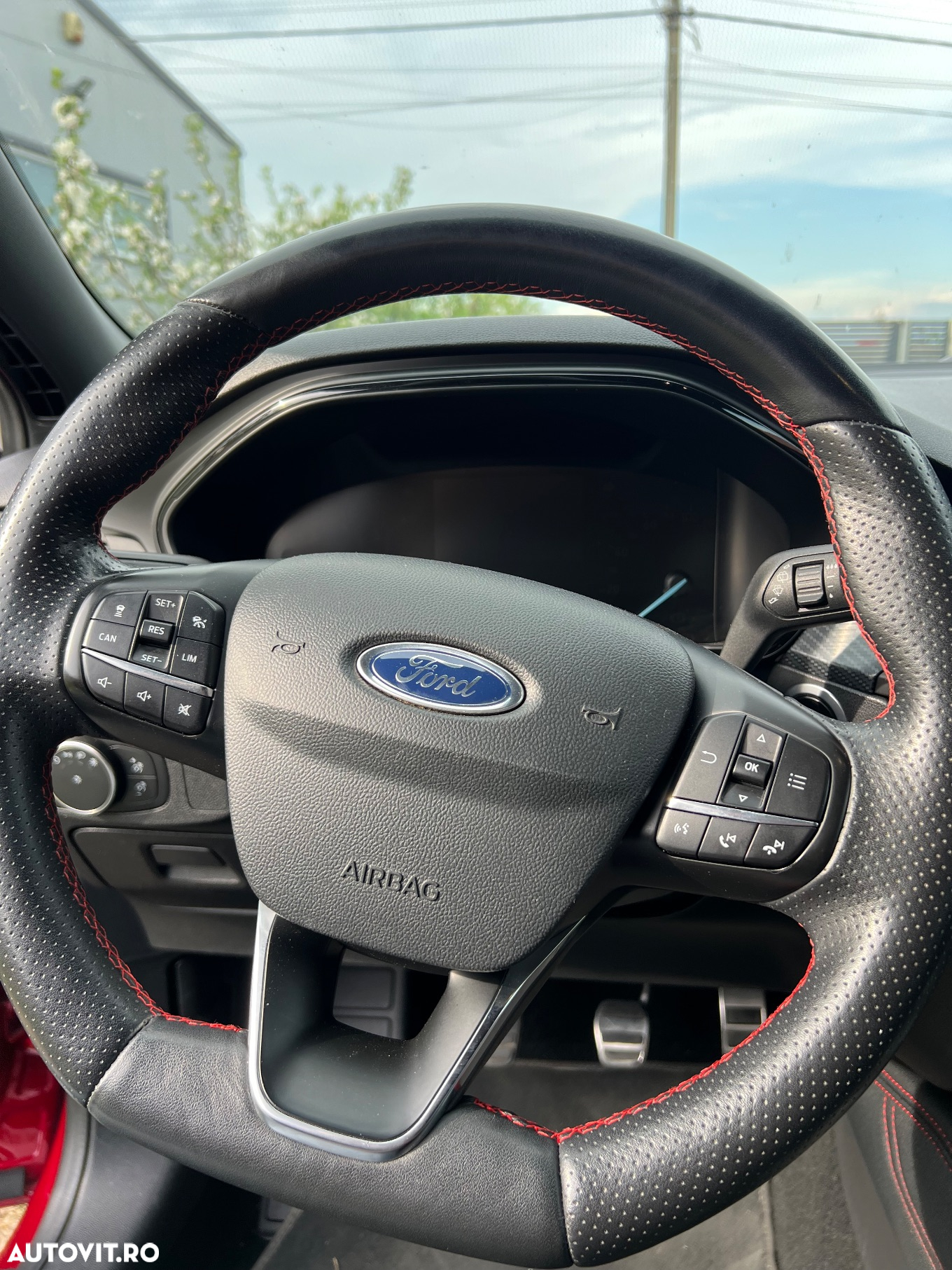 Ford Focus 1.5 Ecoboost ST Line Business - 16