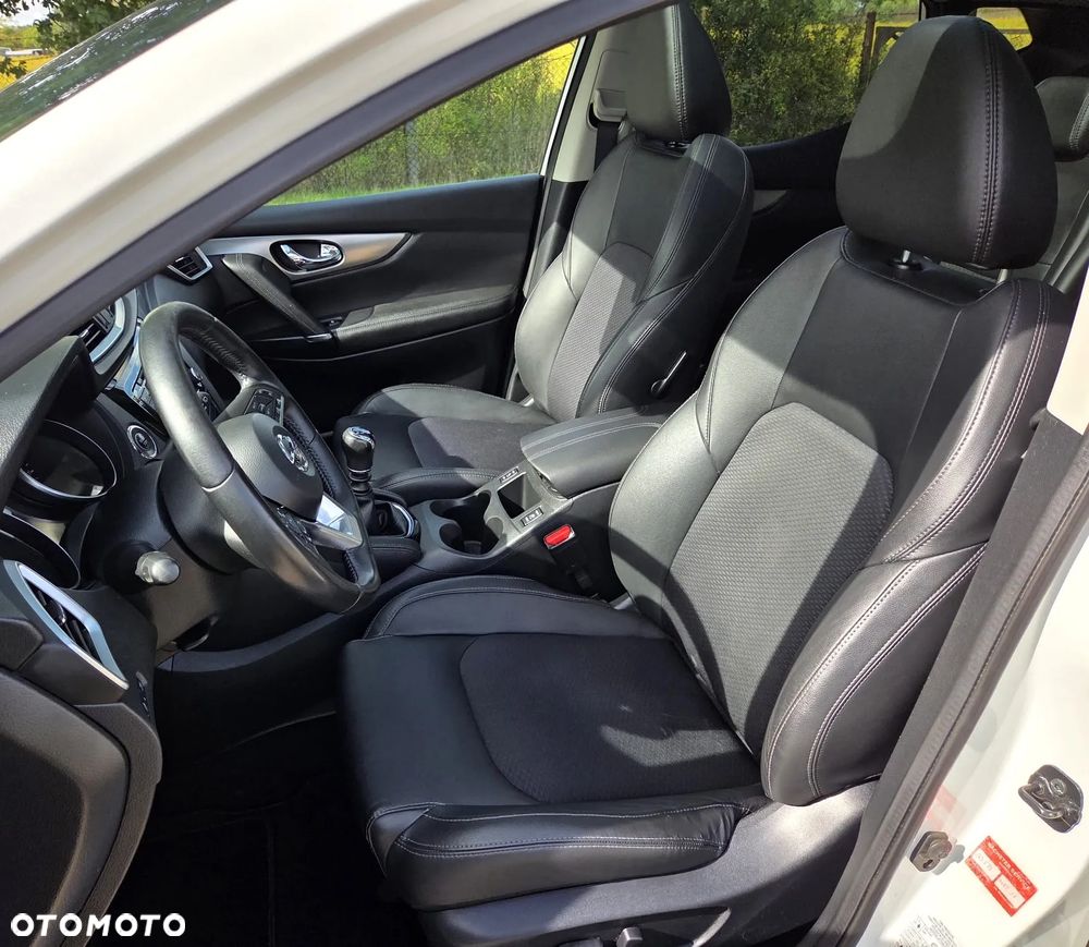 Nissan Qashqai 1.6 DIG-T Tekna - 21