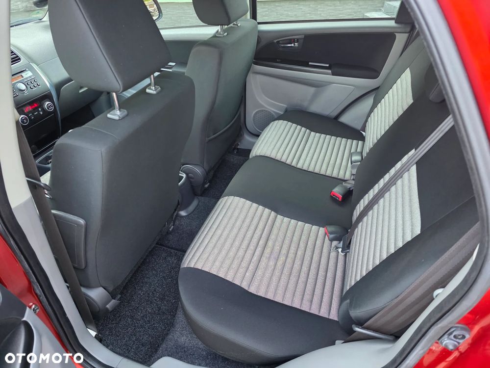 Suzuki SX4 2.0 DDiS 4x4 Comfort - 13