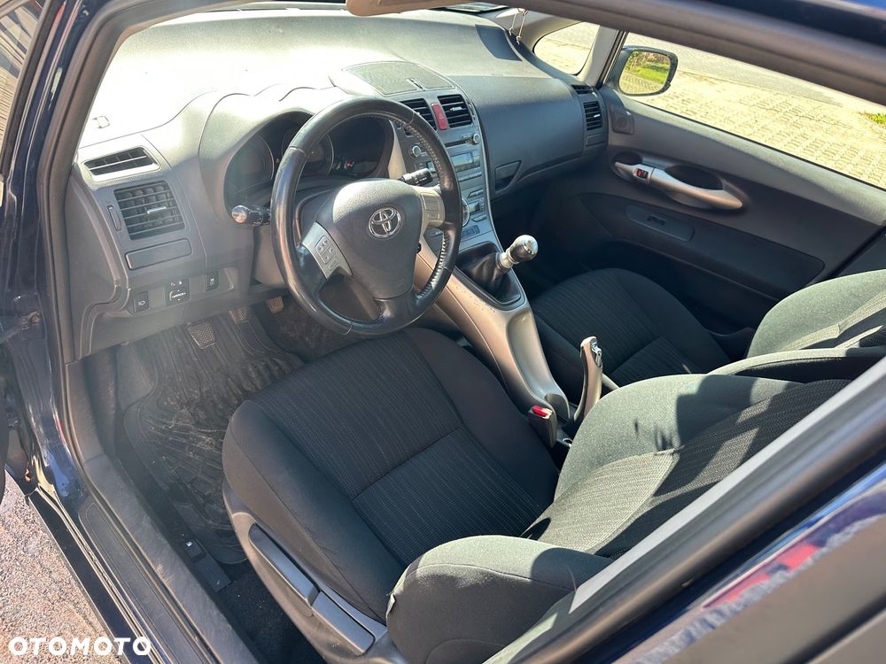 Toyota Auris 2.0 D-4D Premium - 21