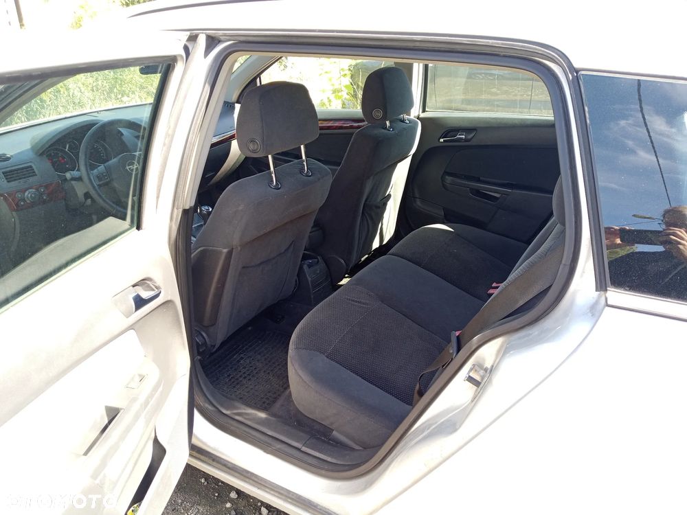Opel Astra - 11