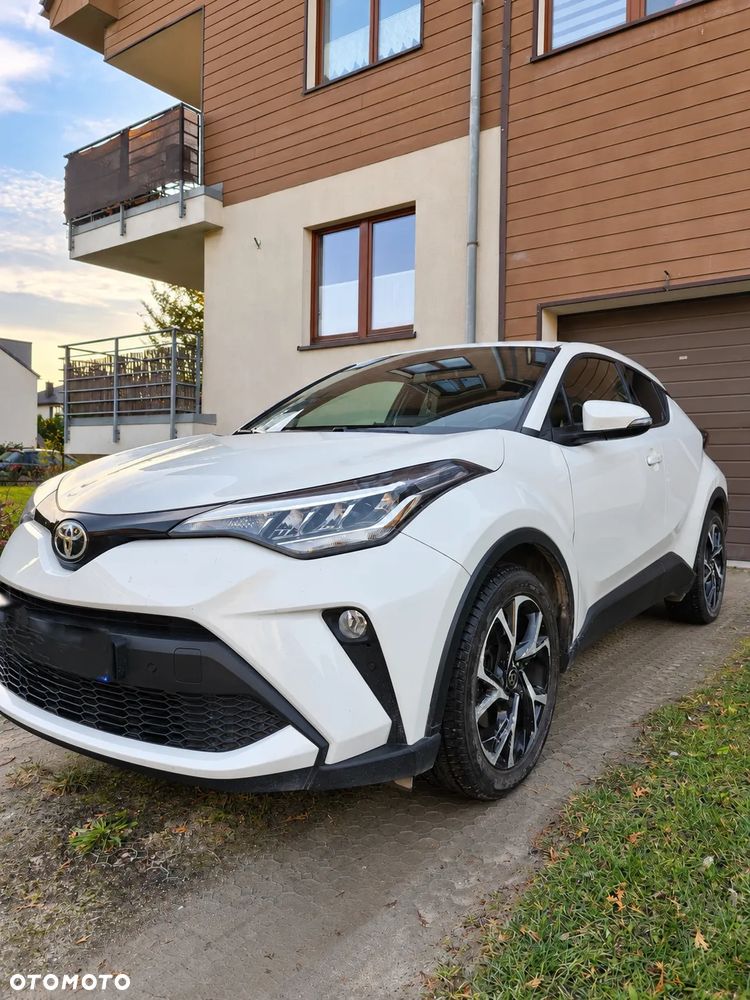 Toyota C-Hr 2019 photo 2