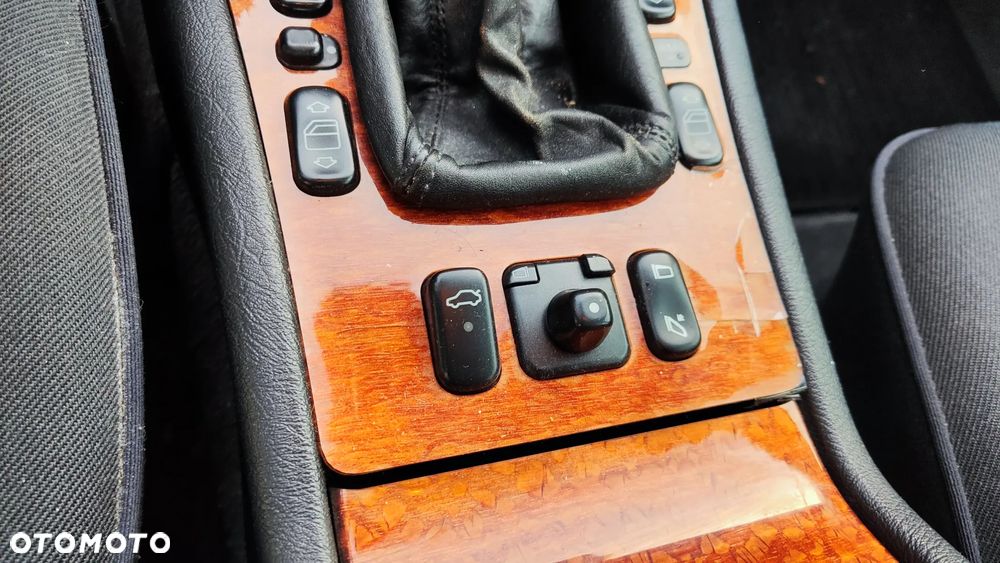 Mercedes-Benz Klasa E 200 CDI Elegance - 15