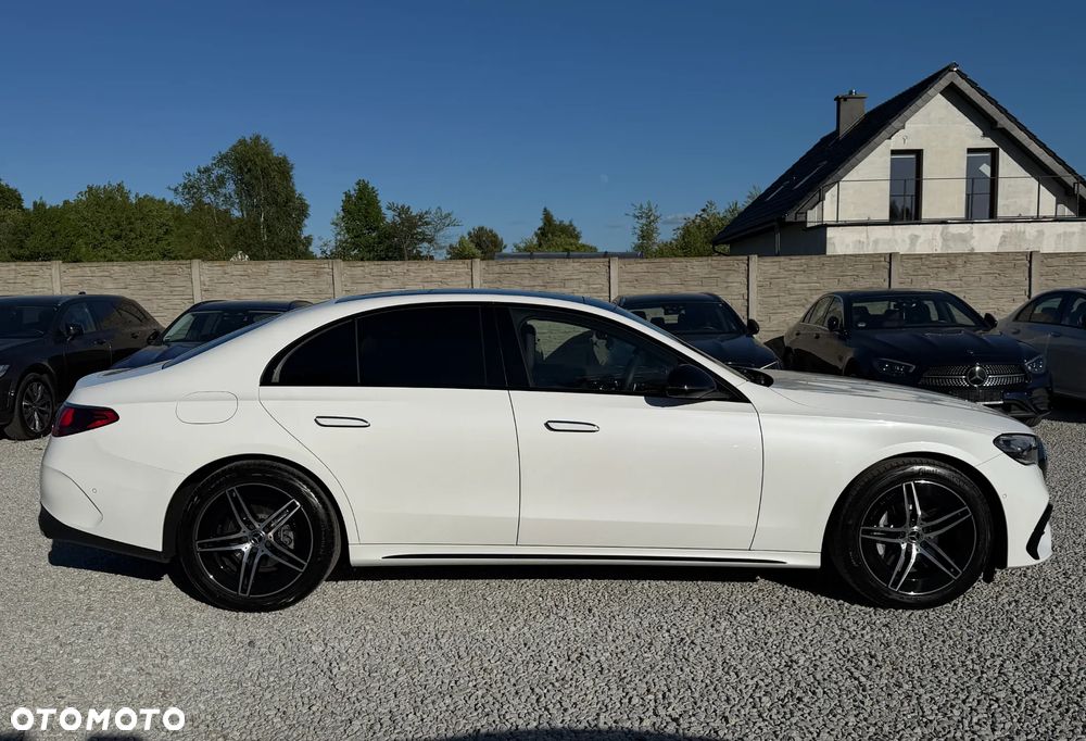 Mercedes-Benz Klasa E 220 d 4Matic 9G-TRONIC - 20