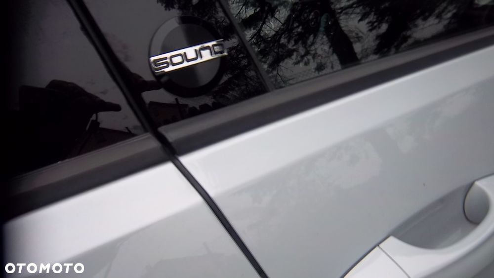 Volkswagen Golf 1.6 TDI Sound - 10