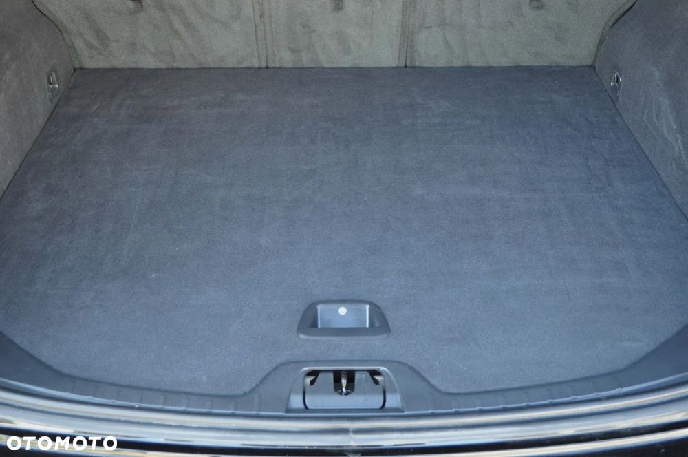 Volvo V60 D3 Geartronic Momentum - 23