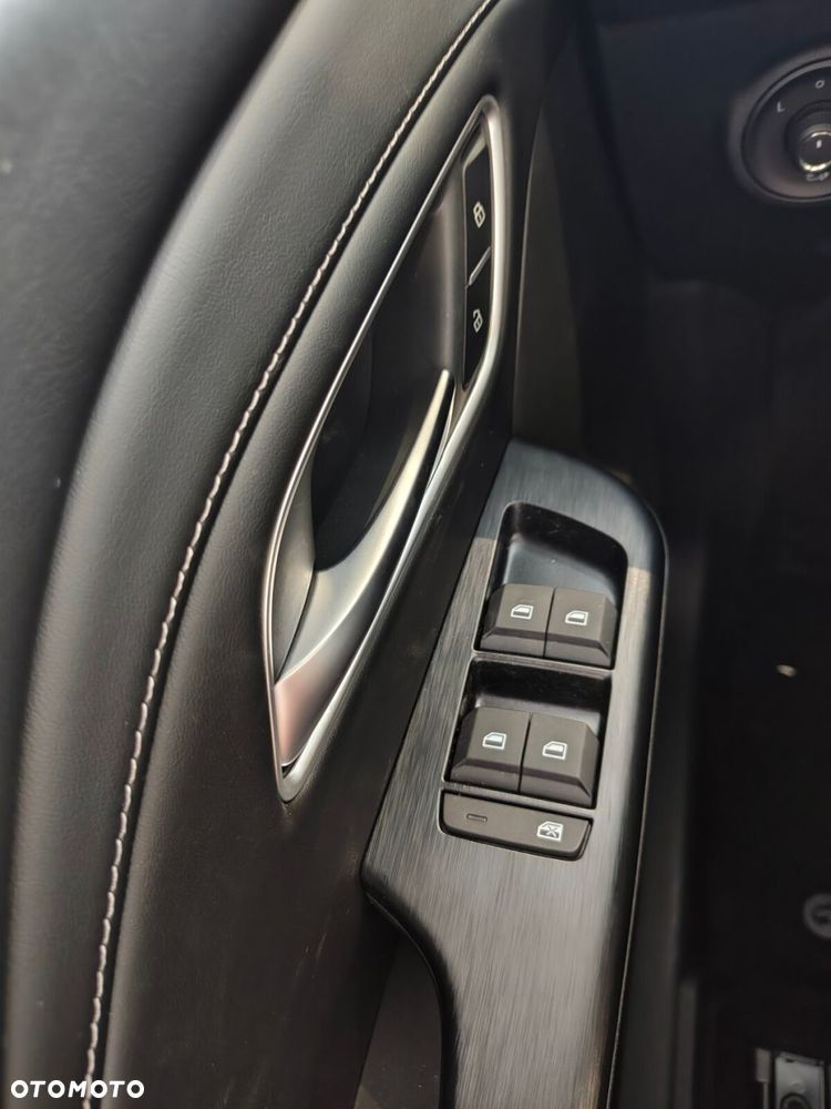 MG ZS Hybrid+ - 18