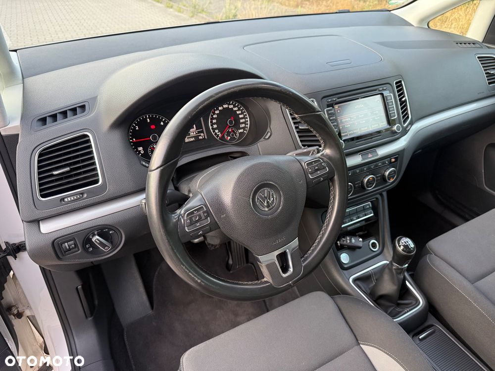 Volkswagen Sharan 2.0 TDI BlueMotion Technology Life - 15