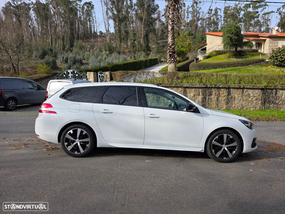 Peugeot 308 SW BlueHDi 130 Stop & Start Allure Pack - 9