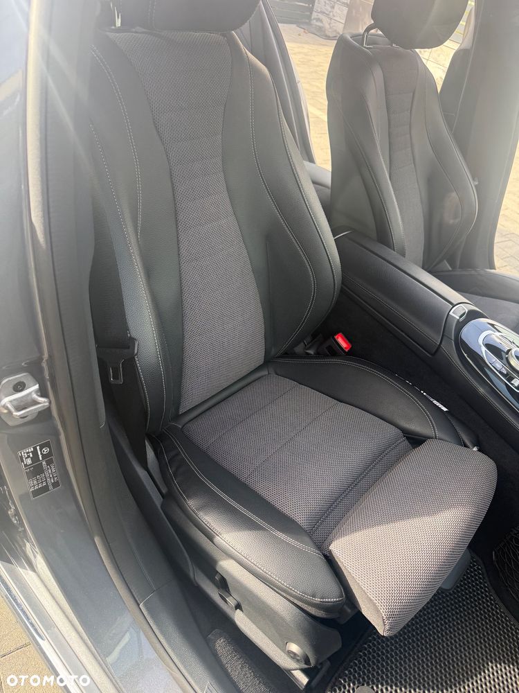 Mercedes-Benz Klasa E 220 d 4-Matic 9G-TRONIC - 20