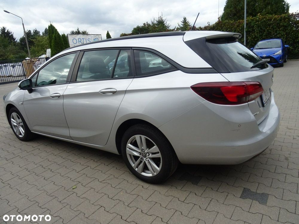 Opel Astra V 1.6 CDTI Enjoy - 3