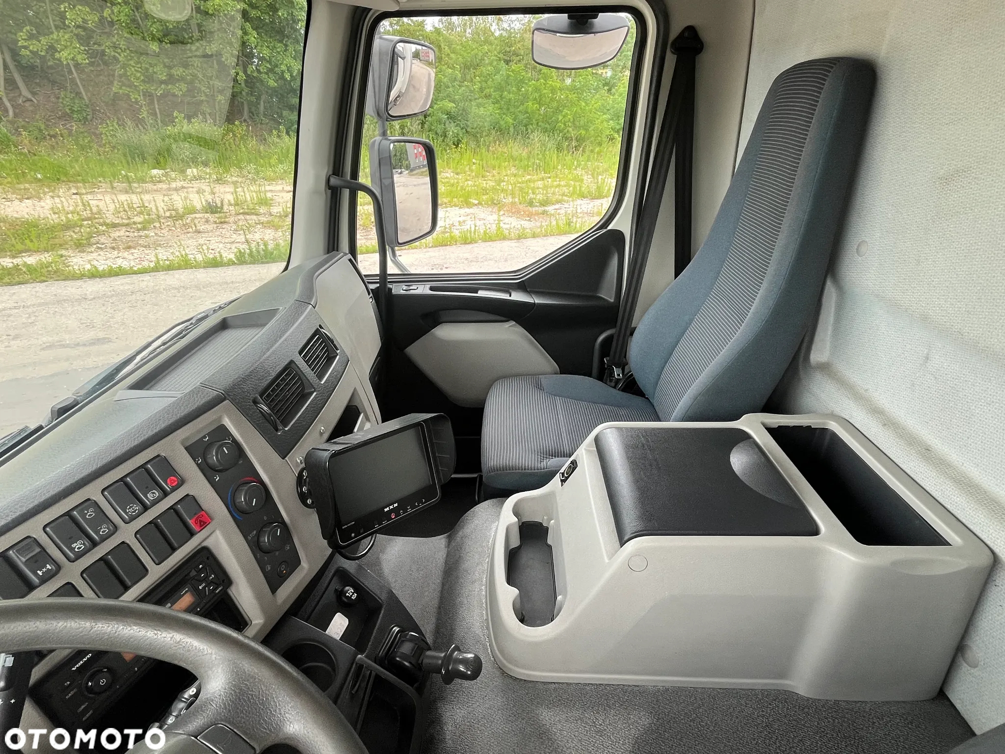 Volvo FL240 4X2 CHŁODNIA CARRIER WINDA18EP - 7