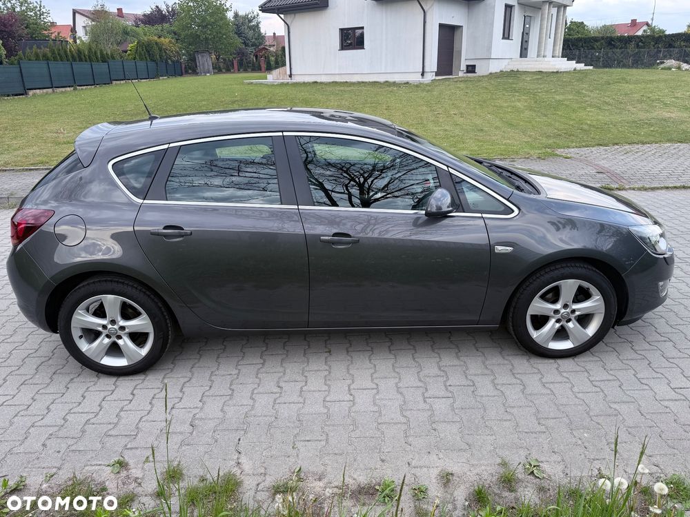 Opel Astra 1.4 Turbo Cosmo - 8