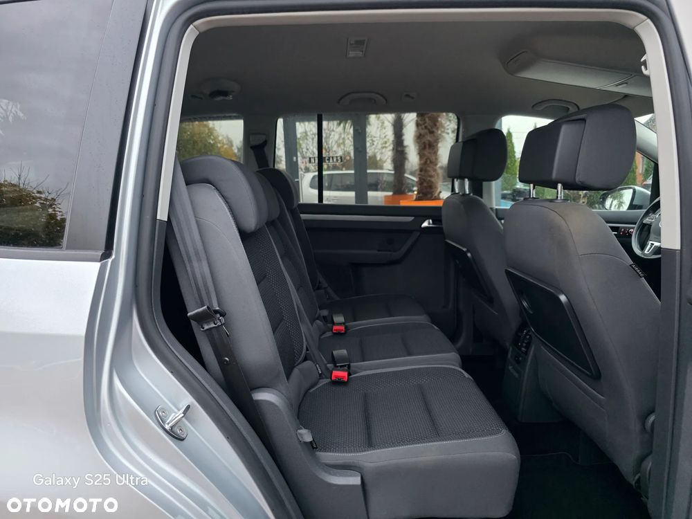 Volkswagen Touran 1.6 TDI DPF BlueMotion Technology Comfortline - 33