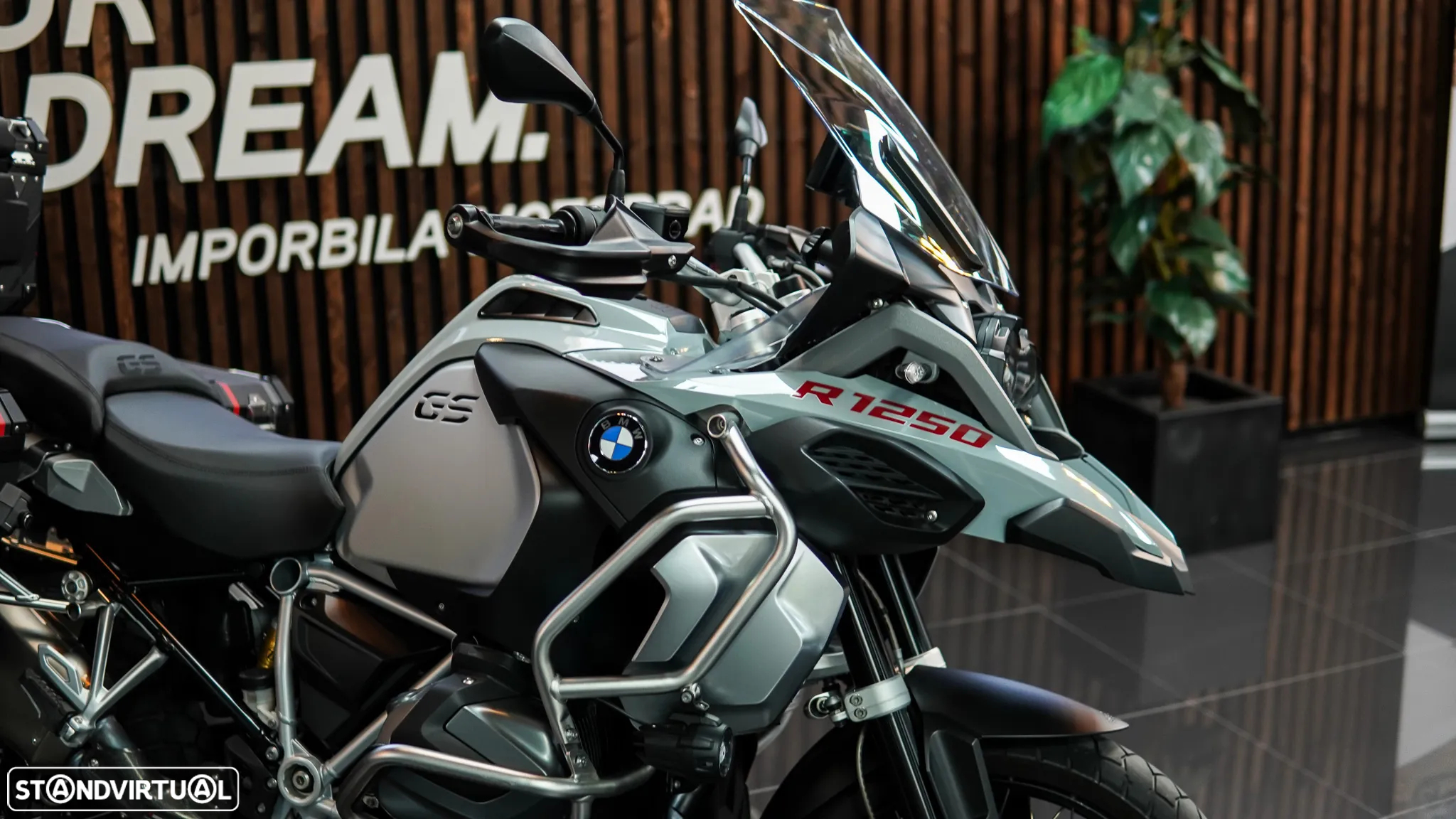 BMW R 1250 GS Adventure C/ AKRAPOVIC COMPLETO - 43