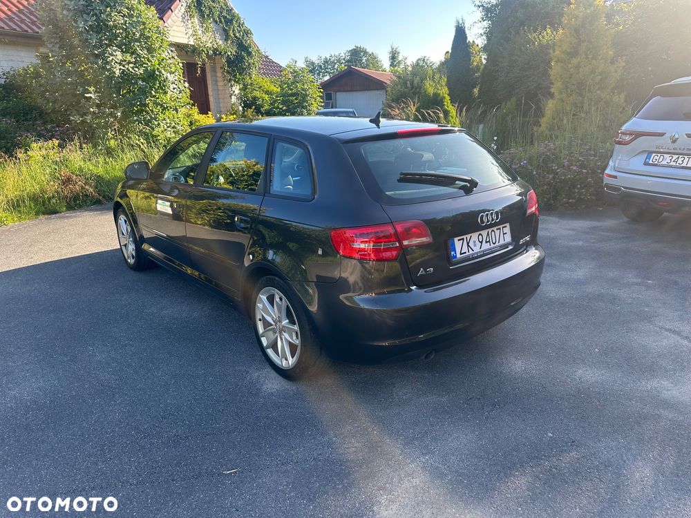 Audi A3 Sportback 2.0 TDI DPF Ambiente - 14