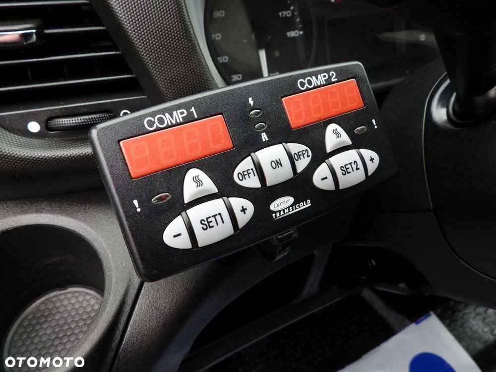 Iveco DAILY 35C16 CHŁODNIA KONTENER -1*C ZASILANIE 230V TEMPOMAT NAWIGACJA BLIŹNIACZE KOŁA KLIMATYZACJA  160KM - 34