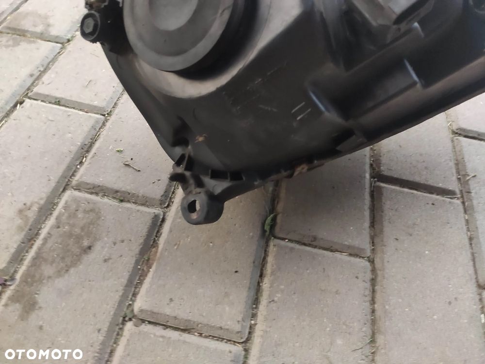 KL Lampa Prawy Lewy Przód Renault Clio II Lift Czarne - 10