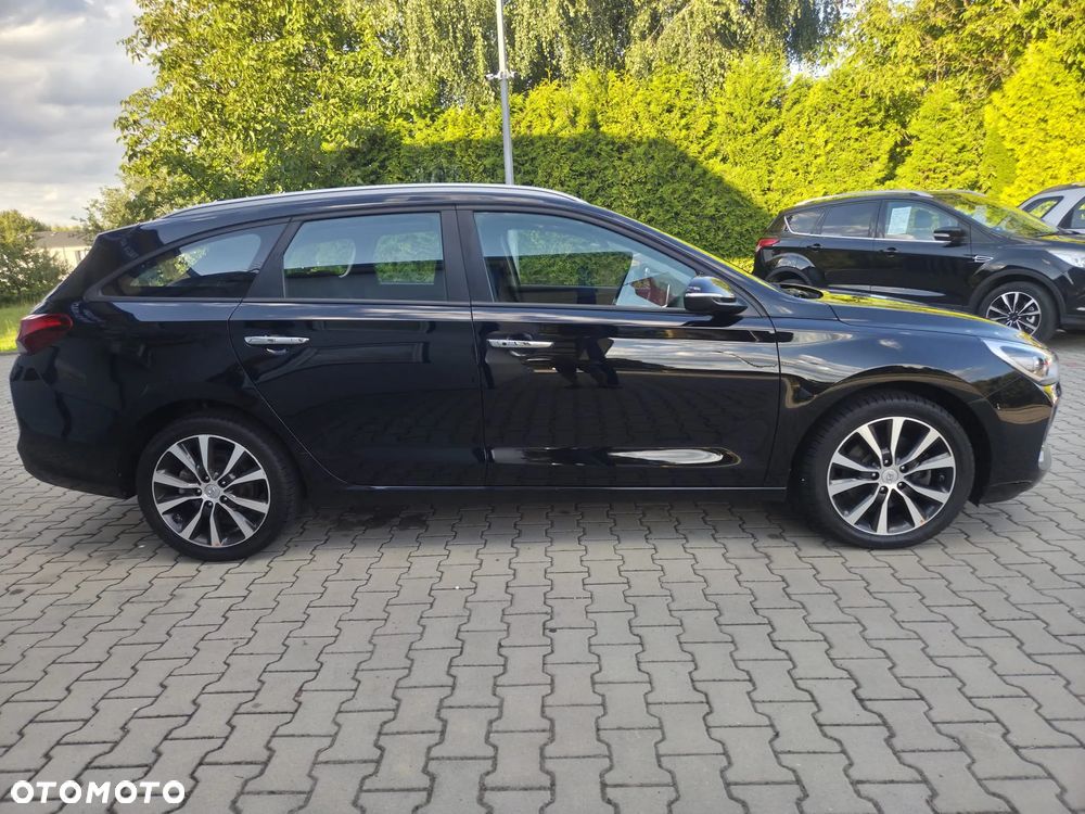 Hyundai i30 1.4 T-GDI DCT Premium - 12