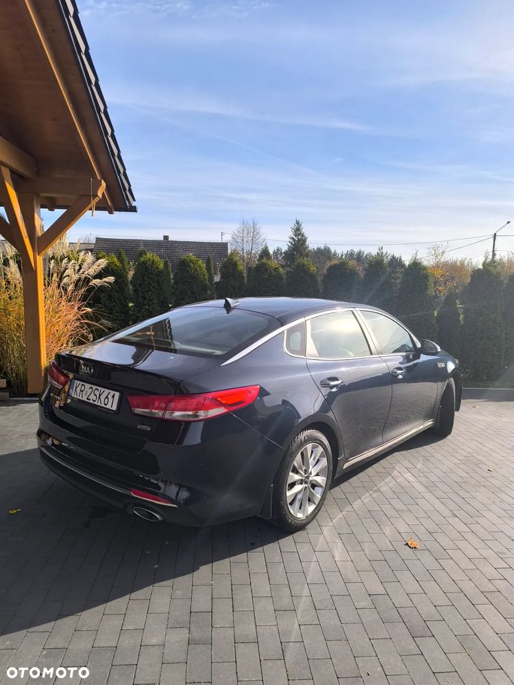 Kia Optima ver-1-7-crdi-l - 4