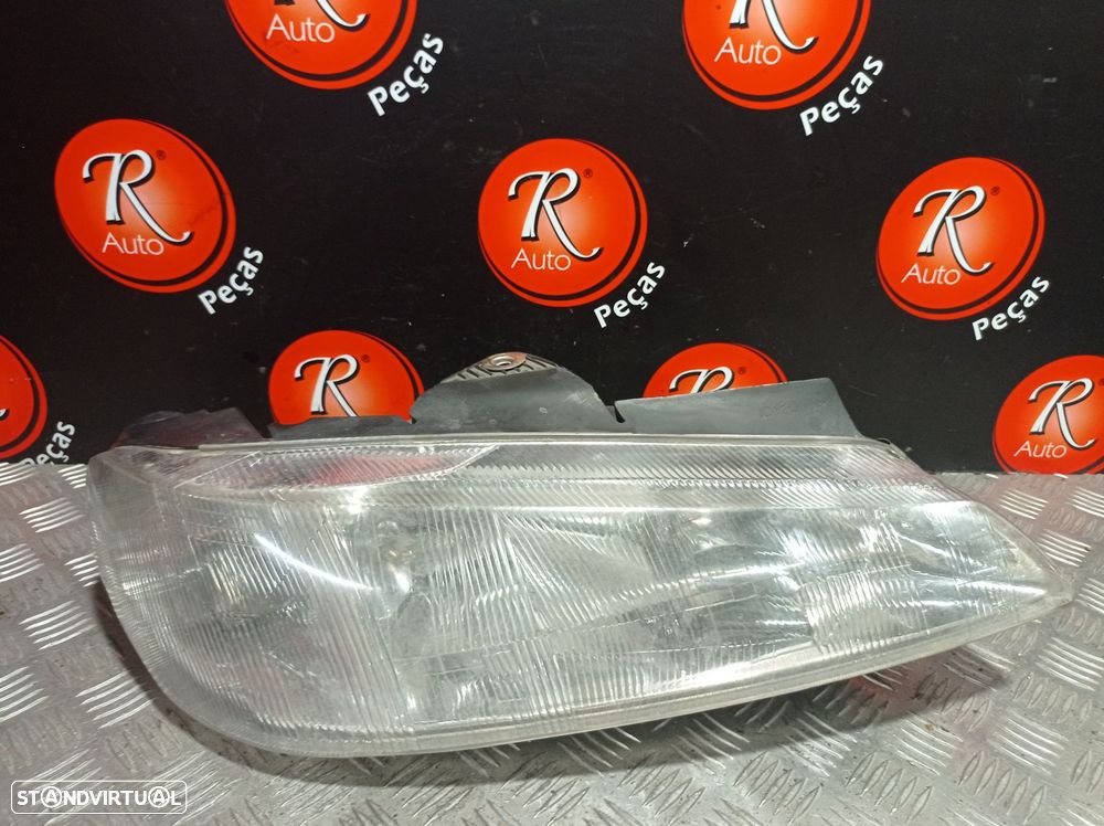 Ótica Dto Peugeot 406 (8B) - 1