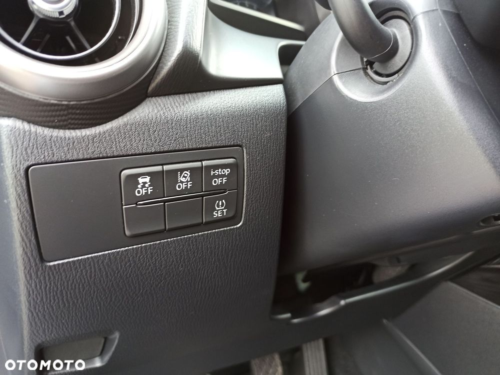 Mazda 2 - 18