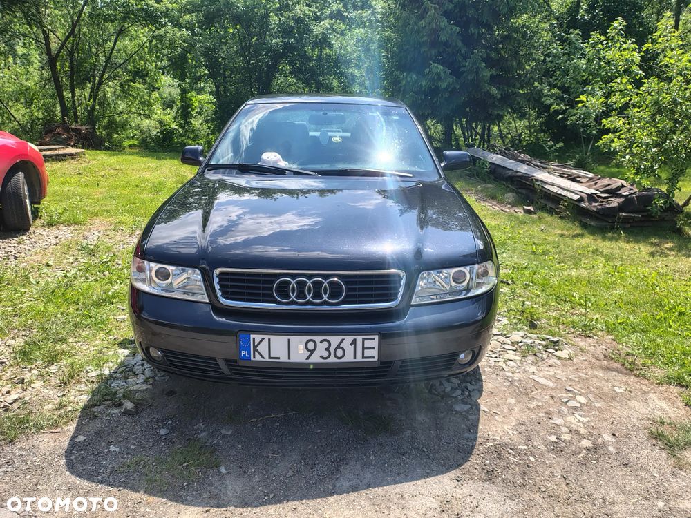 Audi A4 Avant - 1