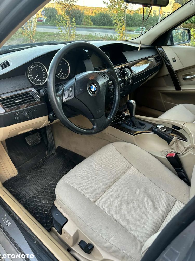 BMW Seria 5 525d - 3