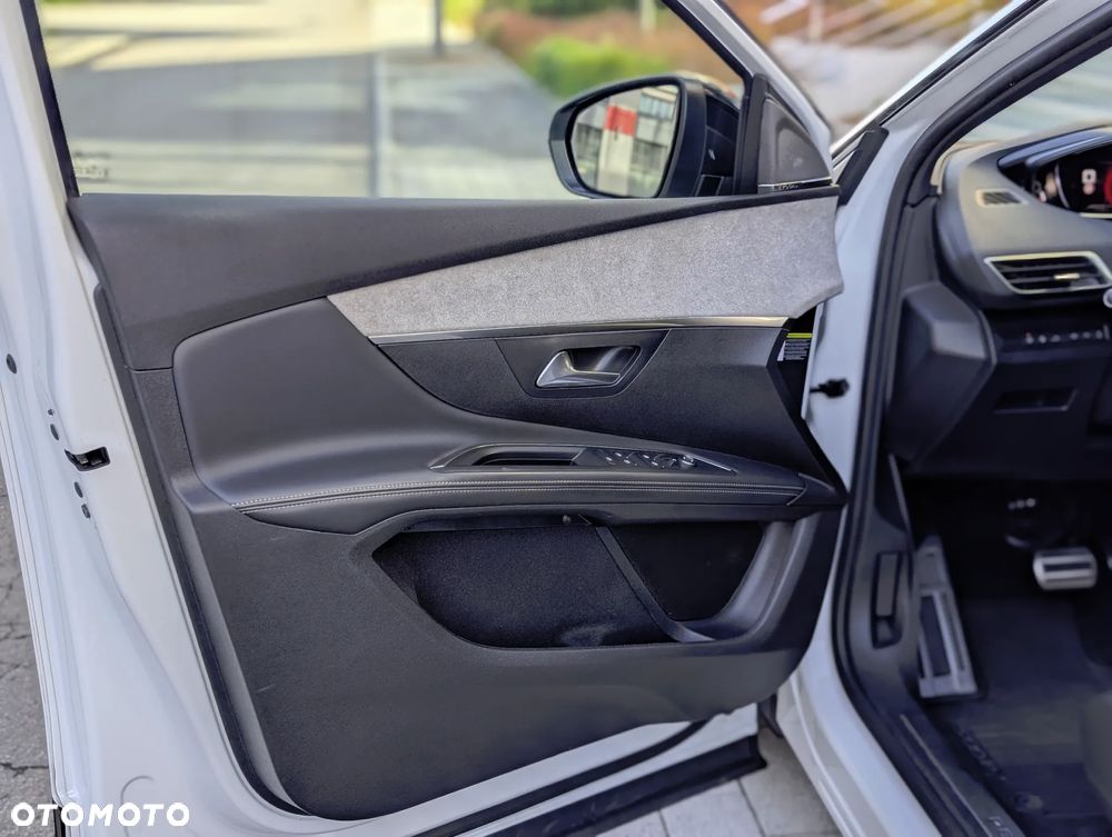 Peugeot 5008 2.0 BlueHDi GT Pack S&S EAT8 - 18