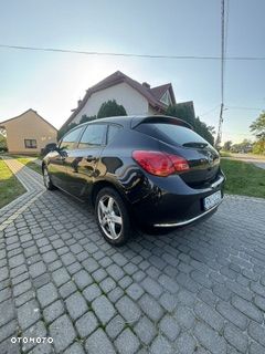 Opel Astra 2013 photo 5