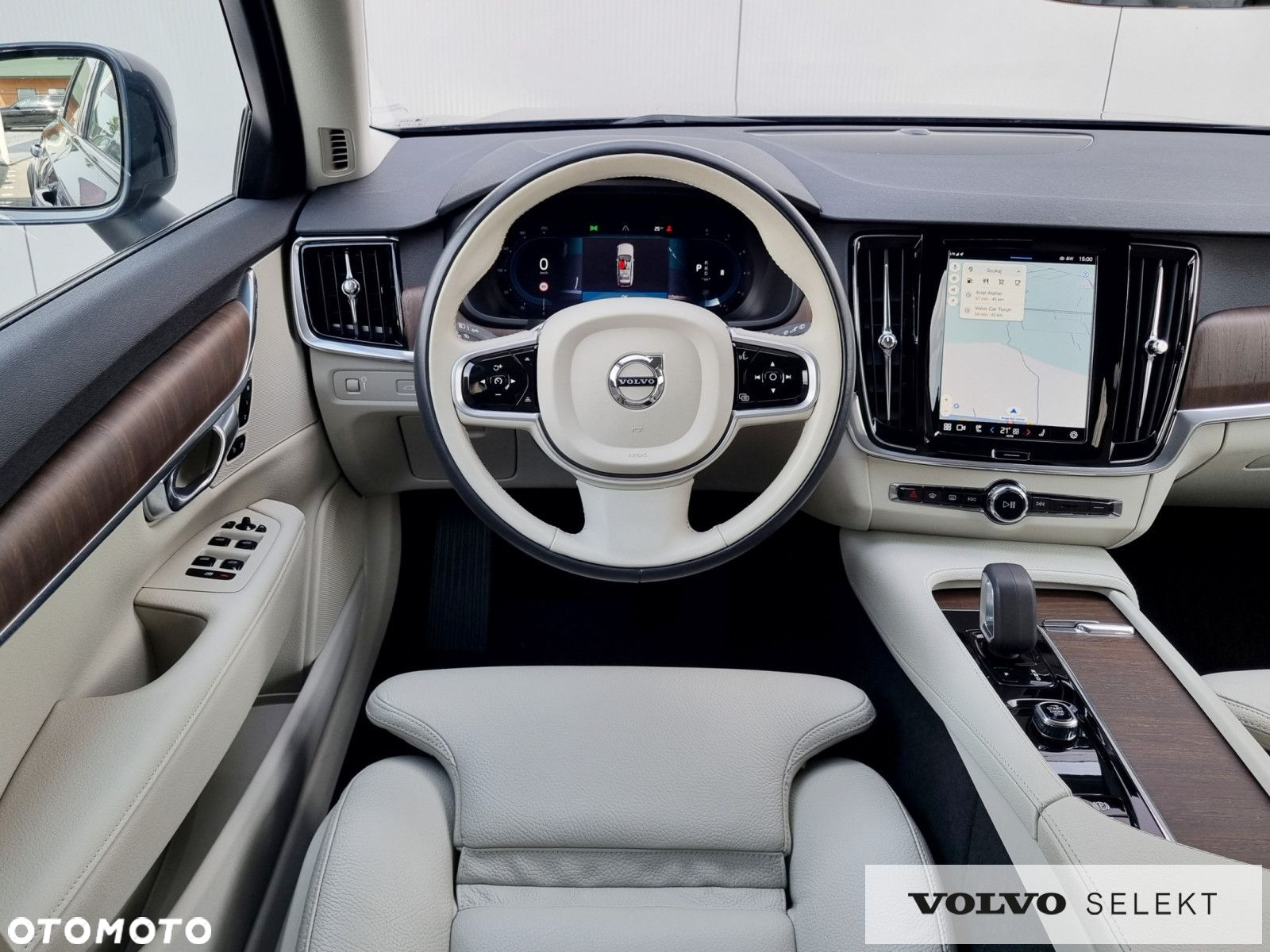 Volvo V90 Cross Country - 21