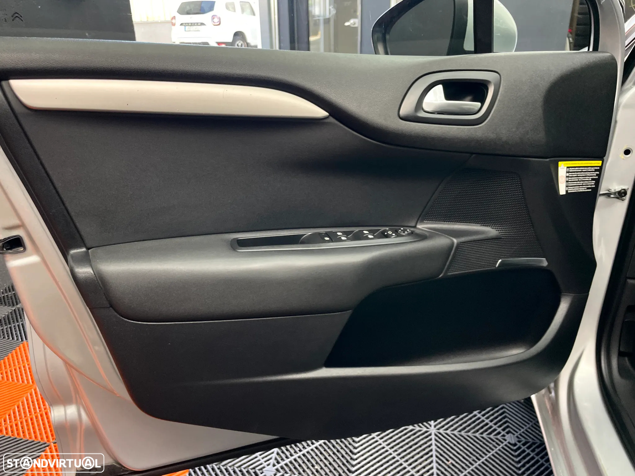 Citroën C4 1.6 e-HDi Seduction CMP6 - 5