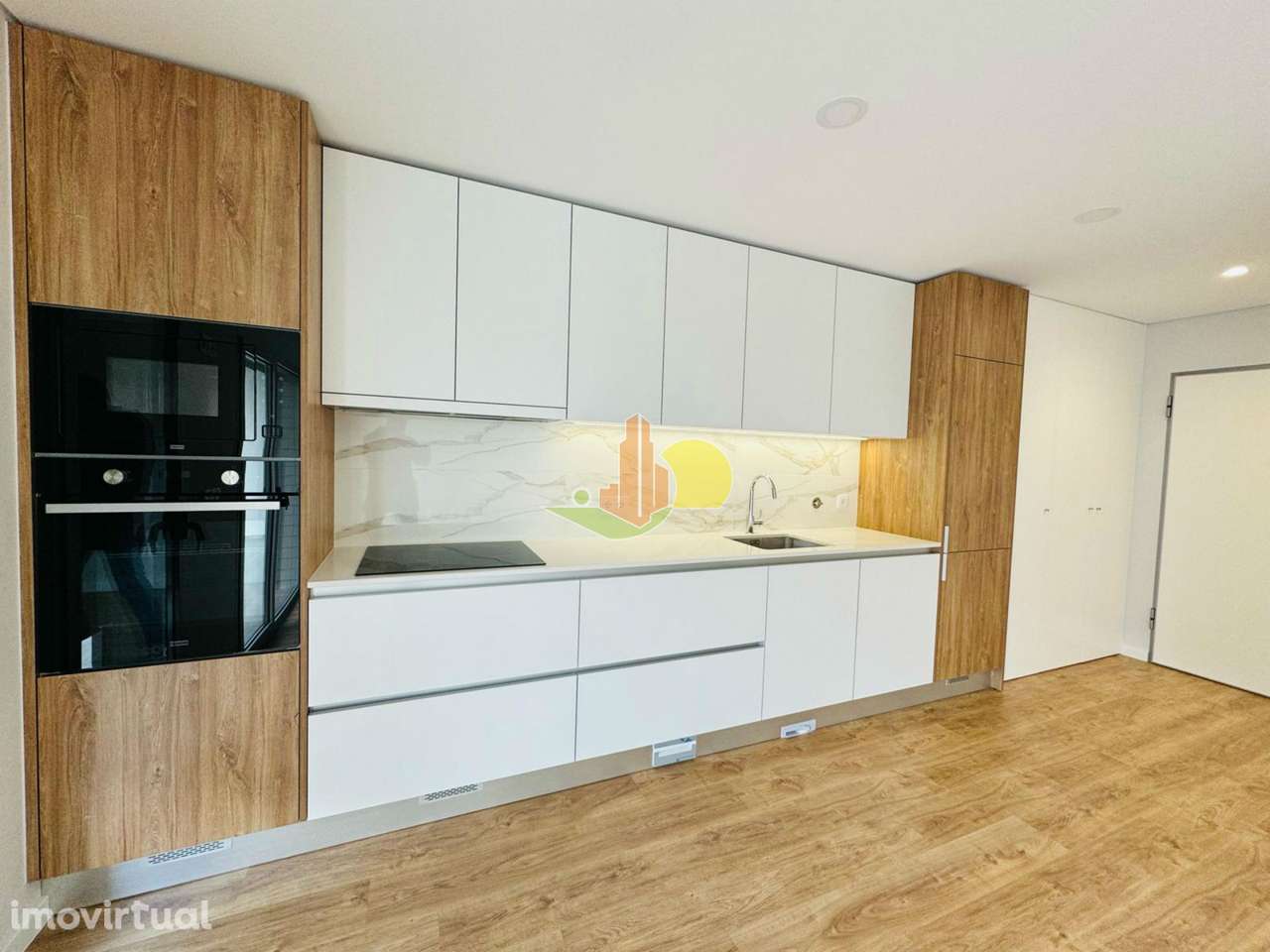 T1 com garagem Novo - Grande imagem: 2/21