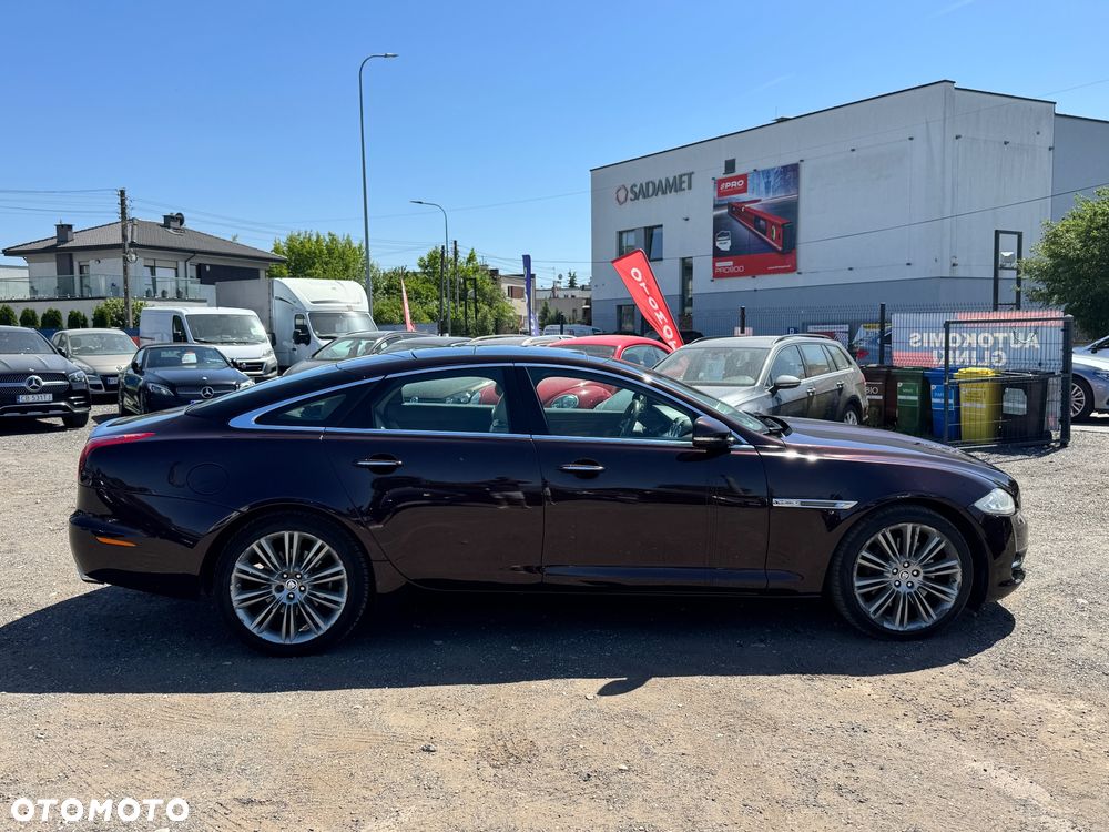 Jaguar XJ 3.0 D V6 LWB Premium Luxury - 14