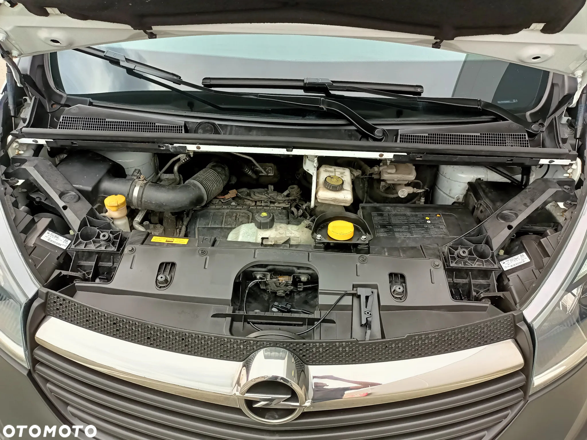 Opel VIVARO 5-cio OSOBOWY LONG - 39