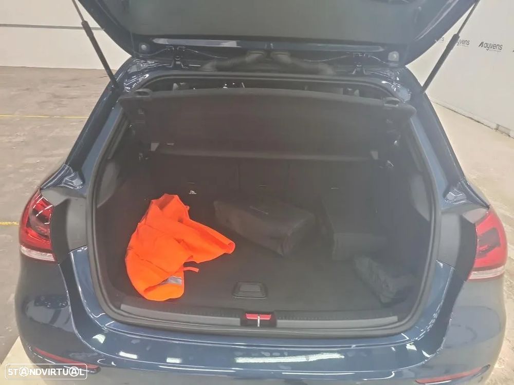 Mercedes-Benz A 250 e Style Plus - 11