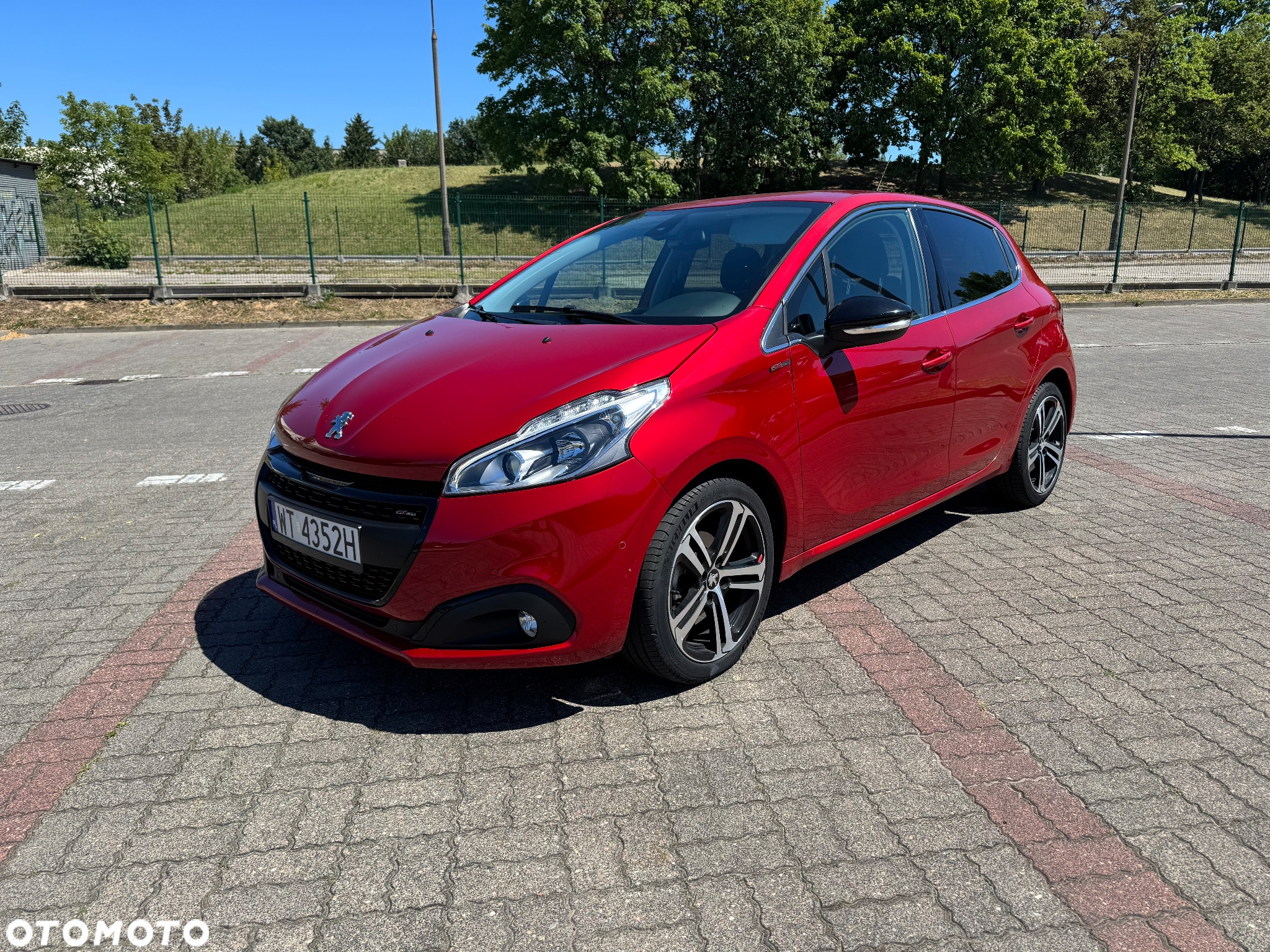 Peugeot 208 1.2 PureTech GPF Allure S&S EAT6 - 3