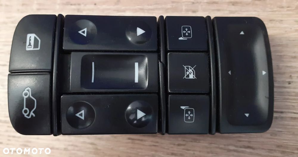 PANEL STEROWANIA PRZEŁĄCZNIK SZYB DRZWI KIEROWCY OPEL VECTRA C - 1