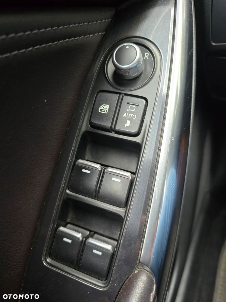 Mazda 6 - 8