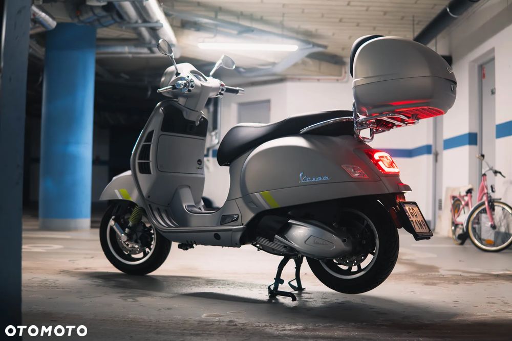 Vespa GTS - 1
